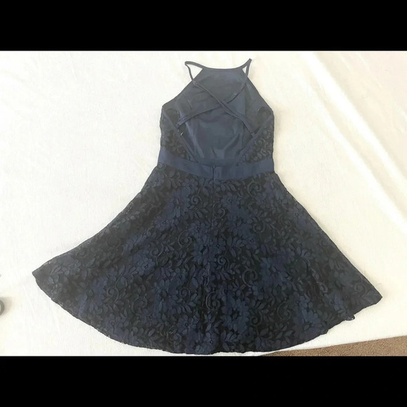Lulu’s Twirling Around Navy Blue Lace Skater Dress XS - Picture 3 of 5